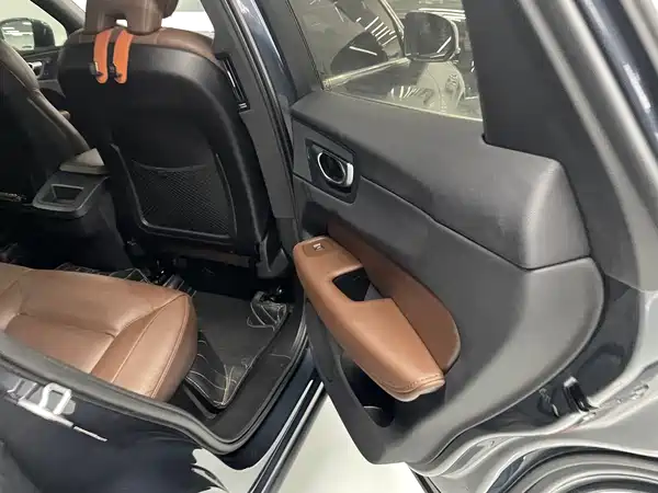 Volvo XC60 2024