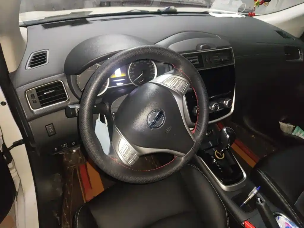 Nissan Tiida 2024