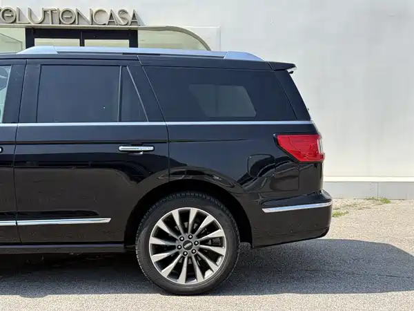 Lincoln Navigator 2020