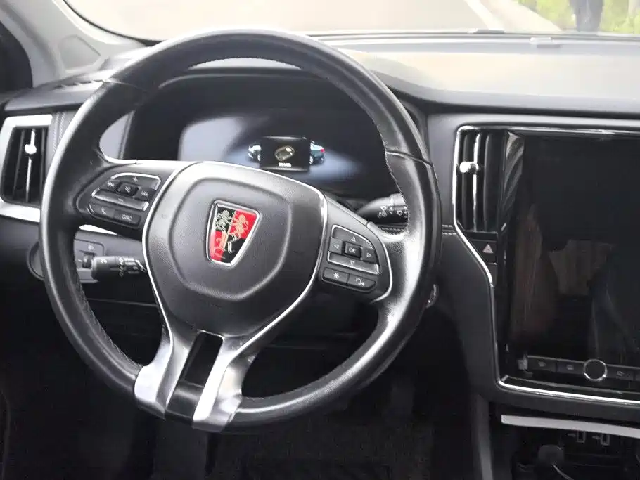 Roewe i6 New Energy 2018 — фото 15
