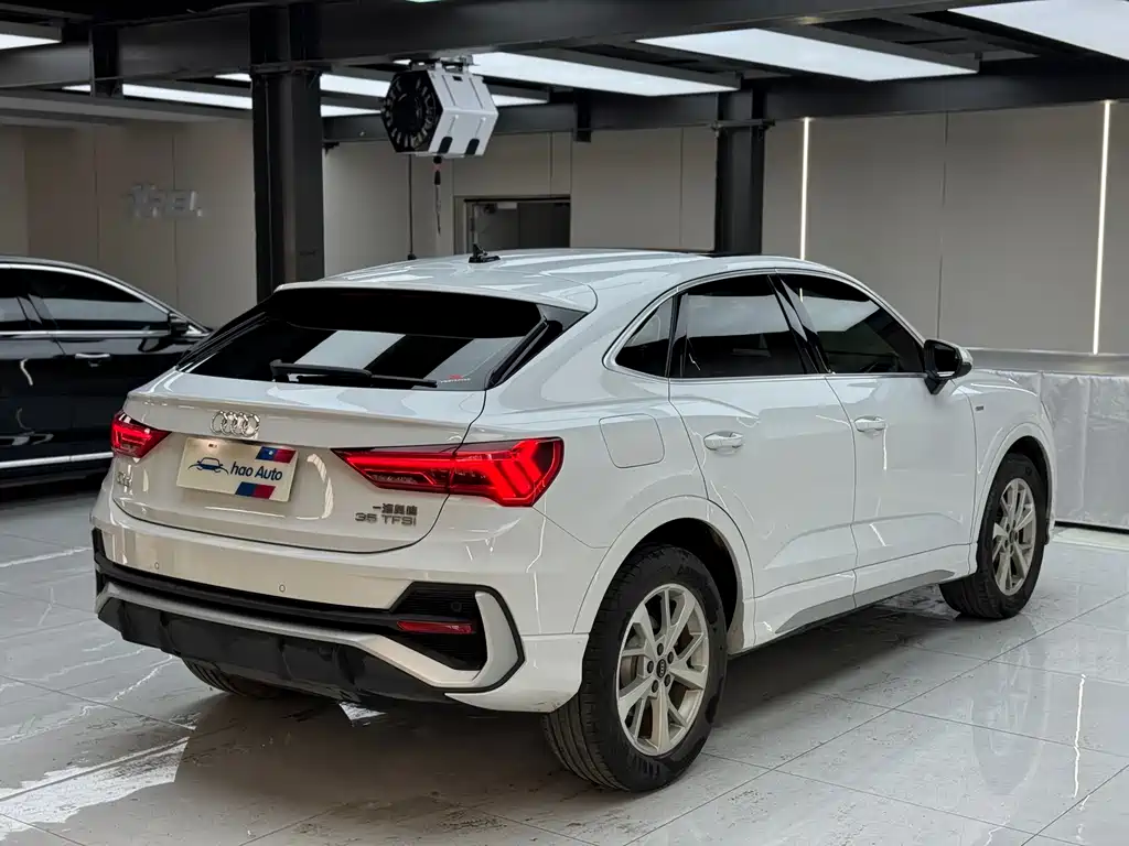 Audi Q3 Sportback 2022 — фото 6