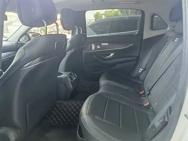Mercedes-Benz E-Class 2018