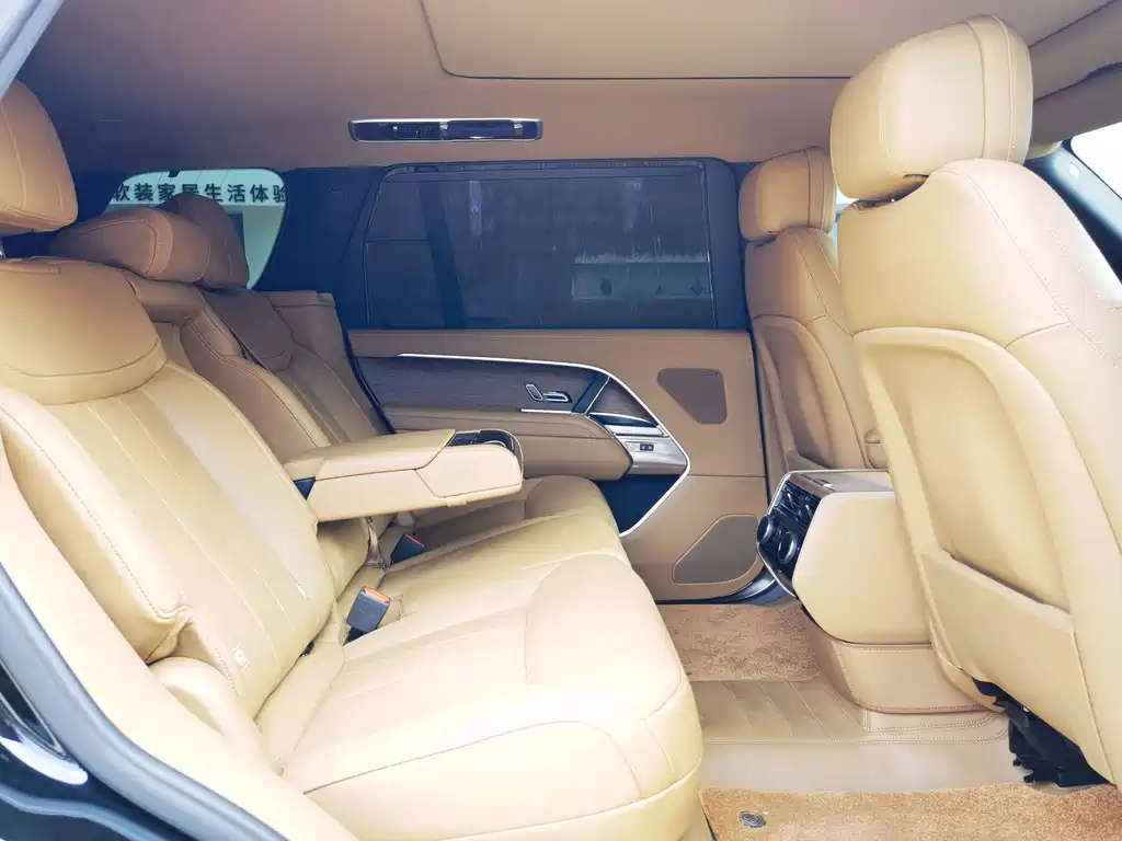 Land Rover Range Rover 2025 — фото 11