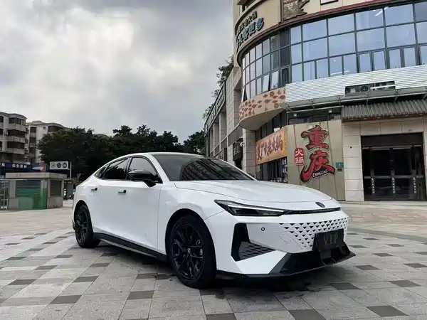 Changan UNI-V 2025