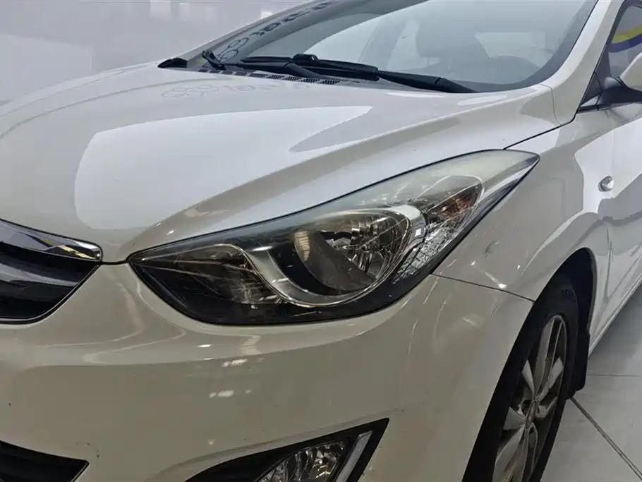 Hyundai Elantra Langdong 2015 — фото 5