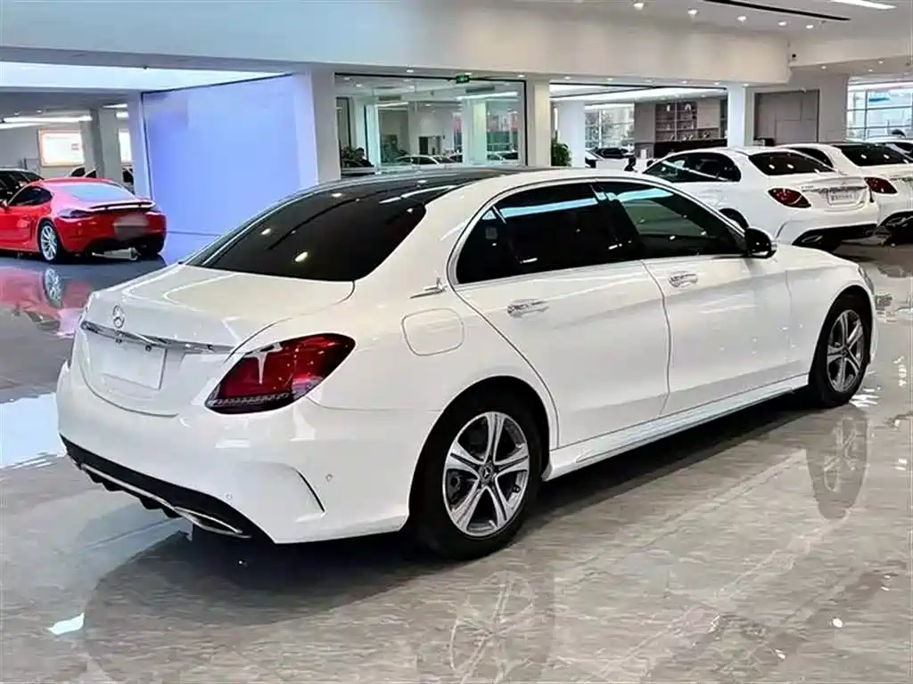Mercedes-Benz C-Class 2019 — фото 8