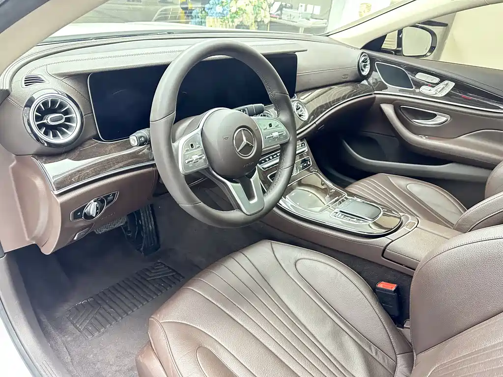 Mercedes-Benz CLS 2020 — фото 14