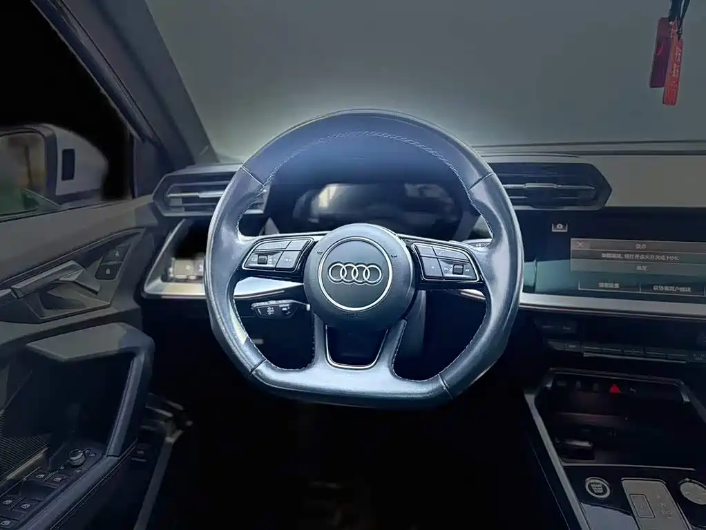 Audi A3 2023 — фото 14