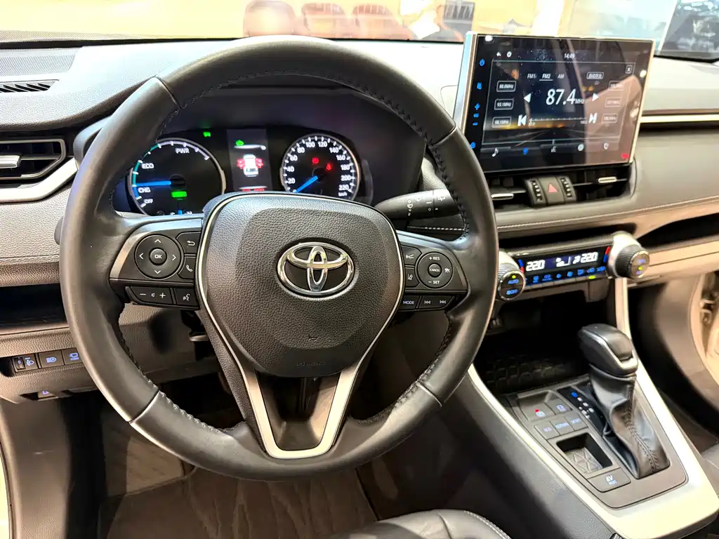 Toyota Wildlander 2022 — фото 25