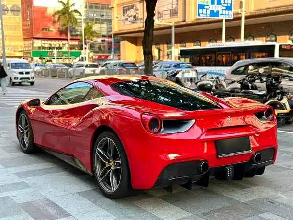 Ferrari 488 2015