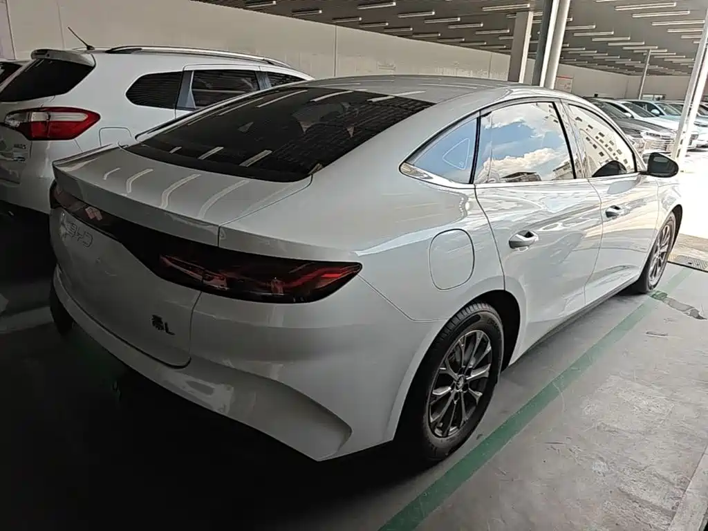 BYD Qin L 2025 — фото 7