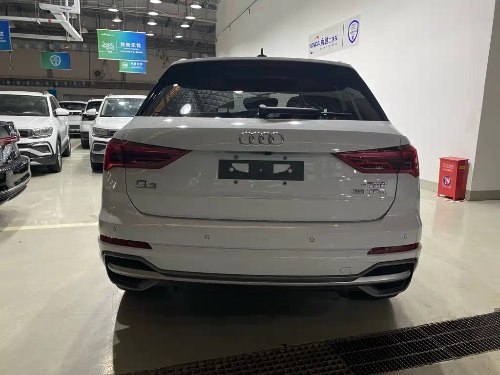 Audi Q3 2022 — фото 13