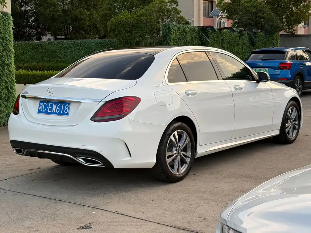 Mercedes-Benz C-Class 2021