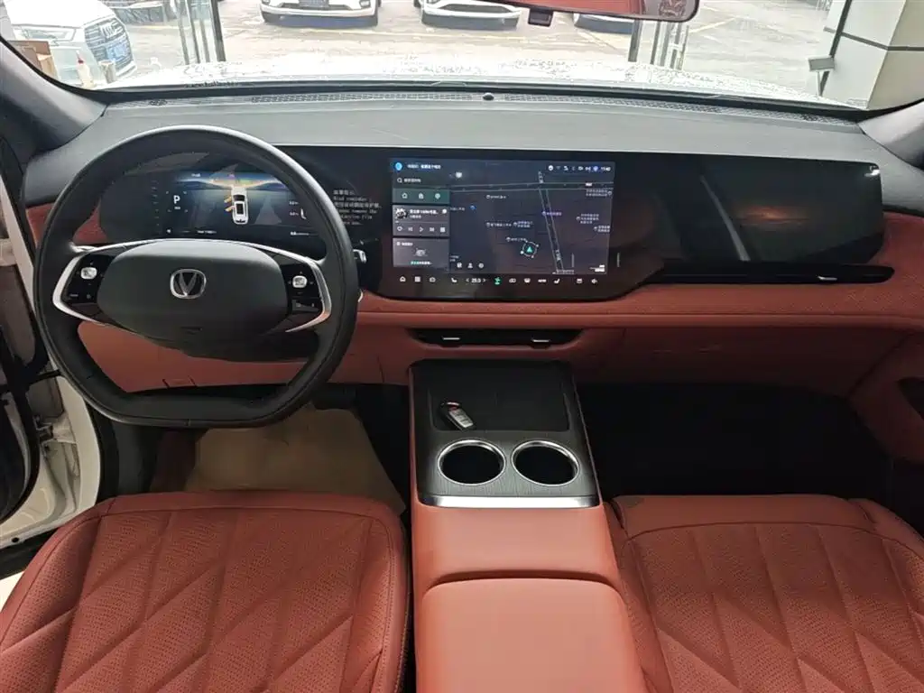 Changan CS75 PLUS 2025 — фото 10