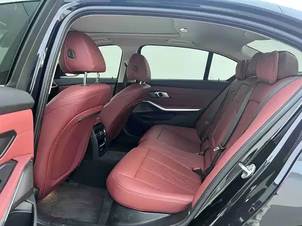 BMW i3 2024