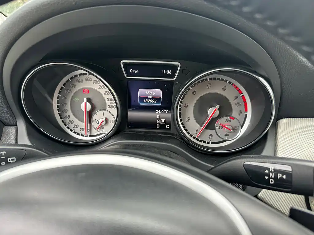 Mercedes-Benz GLA 2016 — фото 15