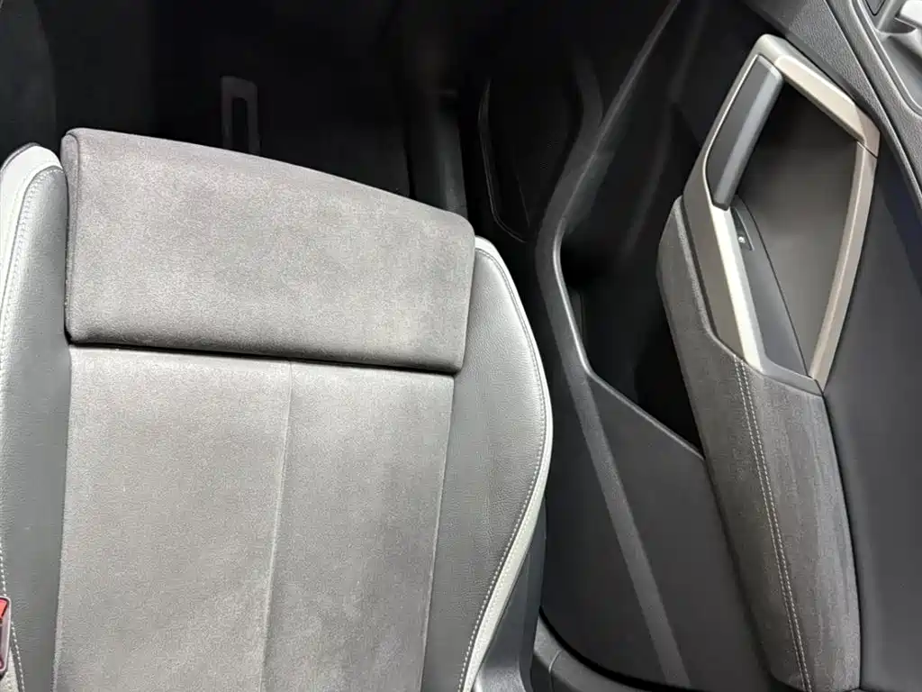 Audi Q3 2023 — фото 13