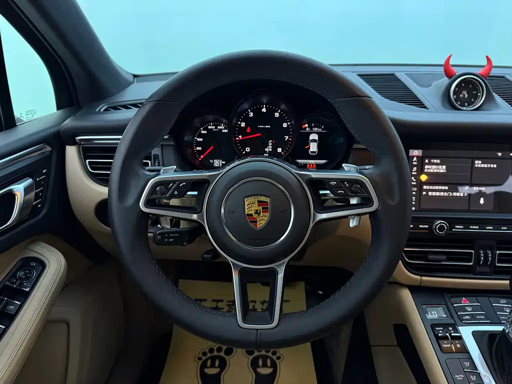 Porsche Macan 2021 — фото 9