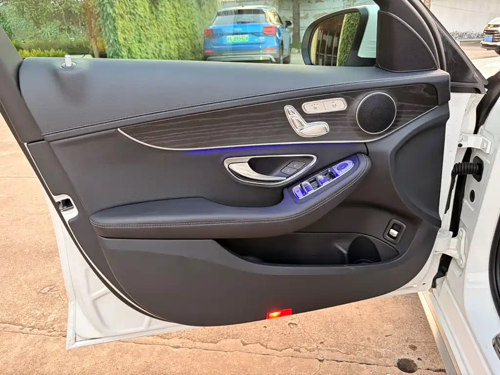 Mercedes-Benz C-Class 2021 — фото 16