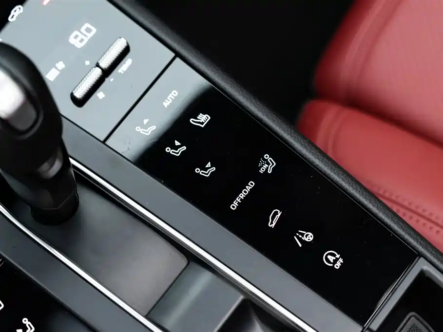 Porsche Macan 2022 — фото 17