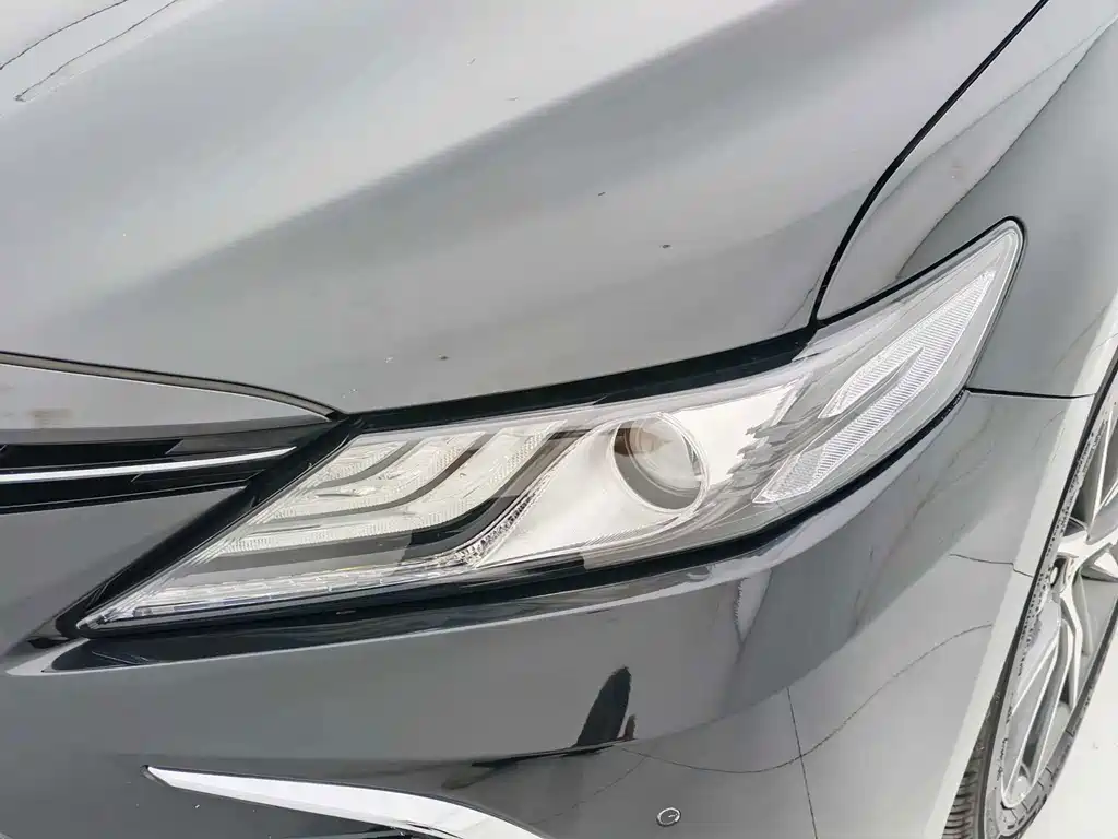 Toyota Camry 2022 — фото 20