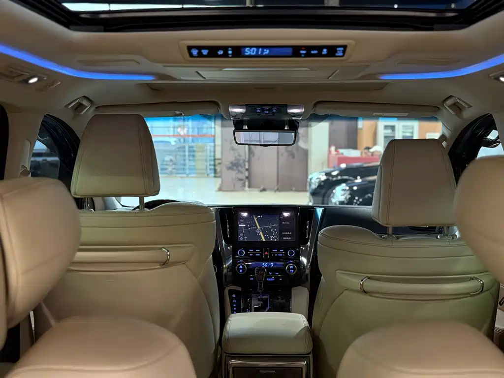 Toyota Vellfire 2021 — фото 22