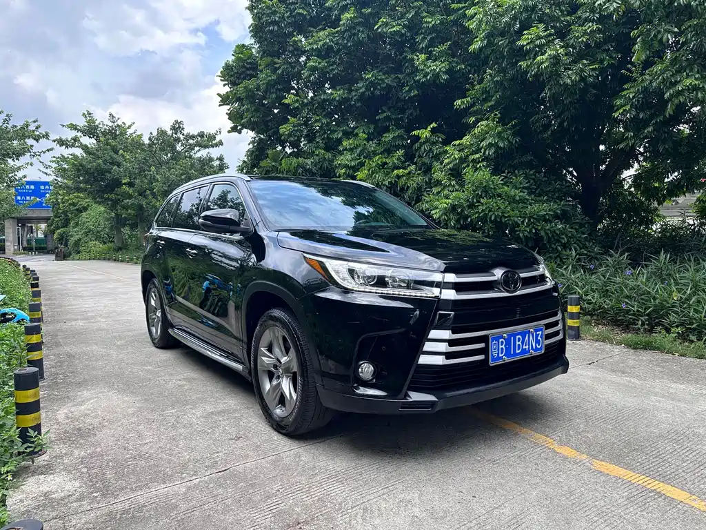 Toyota Highlander 2018 — фото 4
