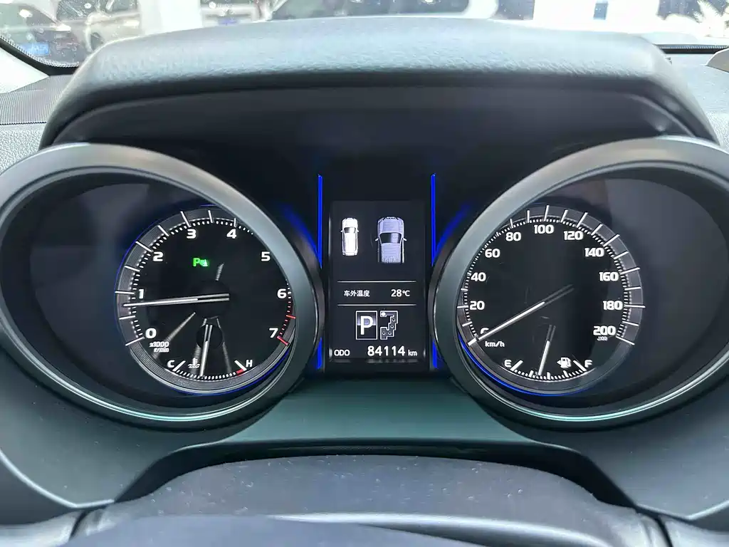 Toyota Prado 2016 — фото 10