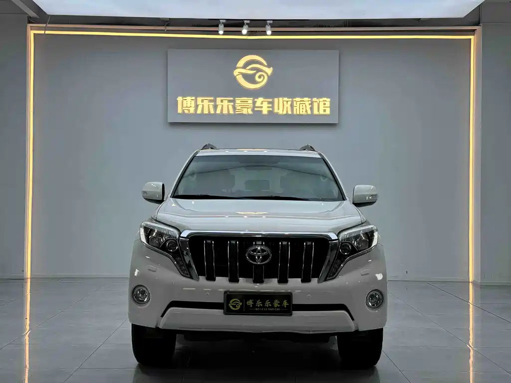 Toyota Prado 2016 — фото 2