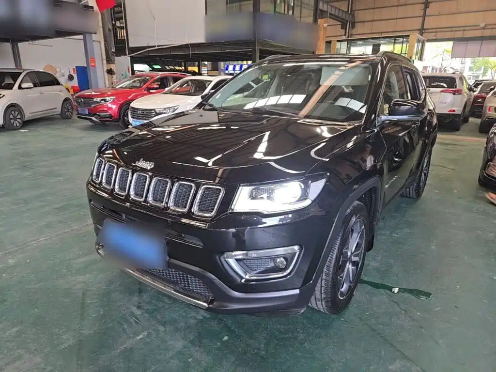 Jeep Compass 2017 — фото 1