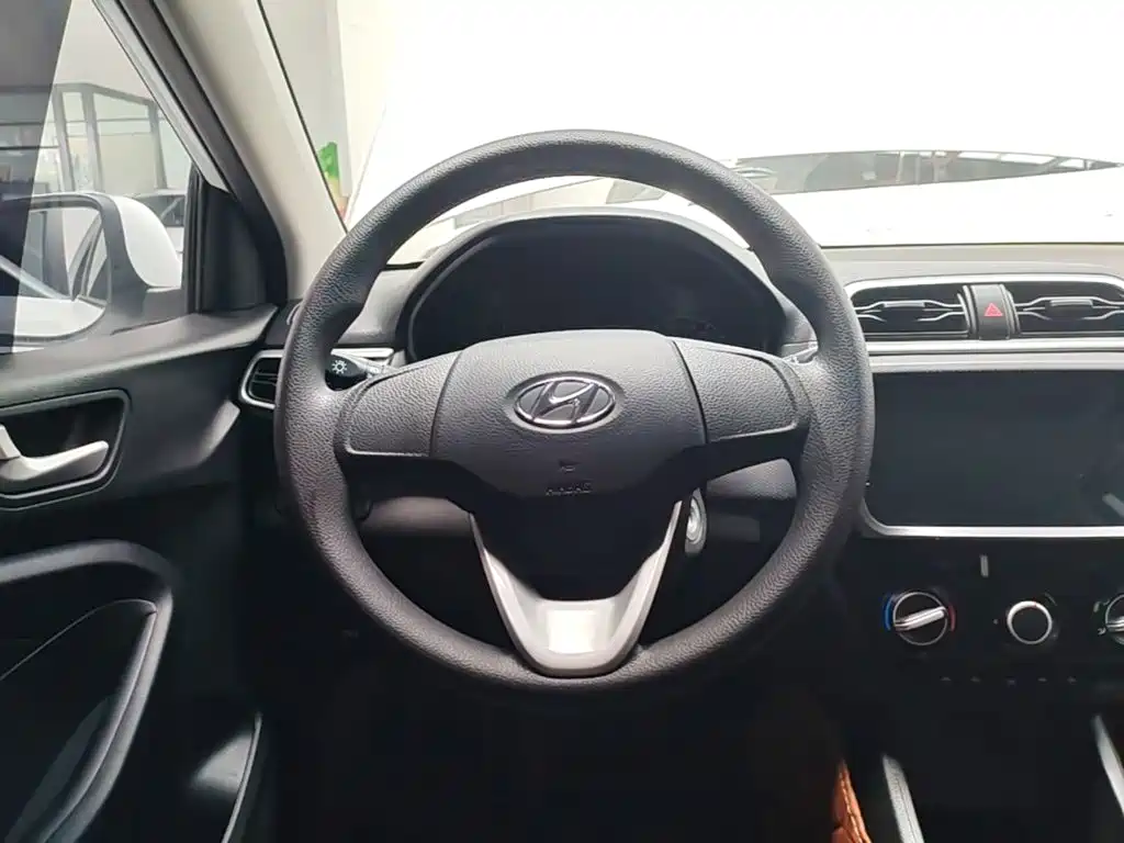 Hyundai Accent 2021 — фото 11