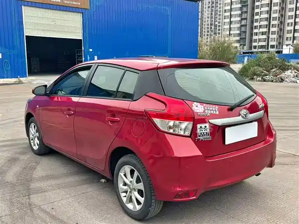 Toyota Yaris L 2015