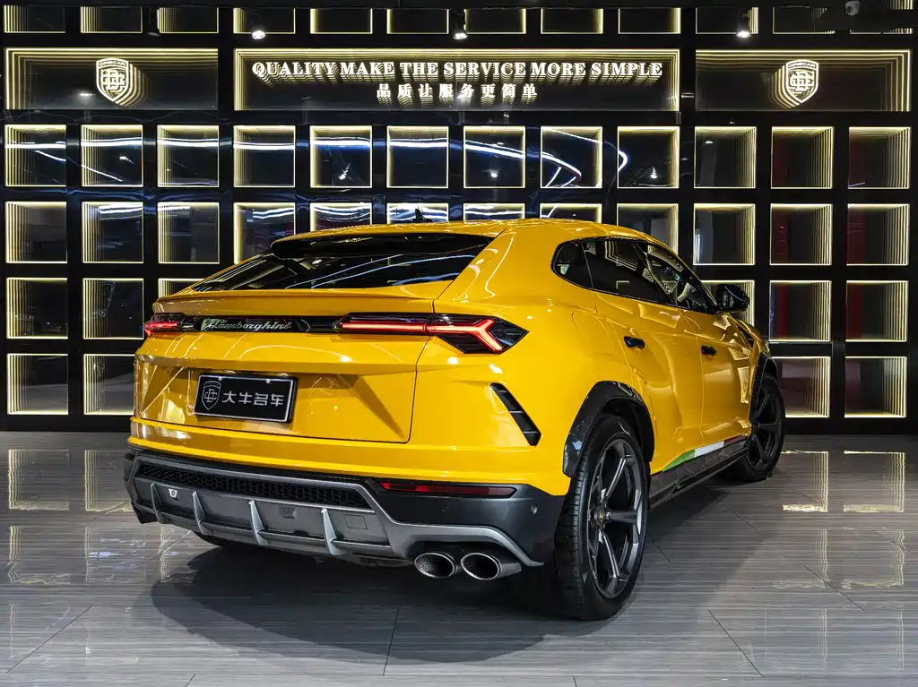 Lamborghini Urus 2020 — фото 6