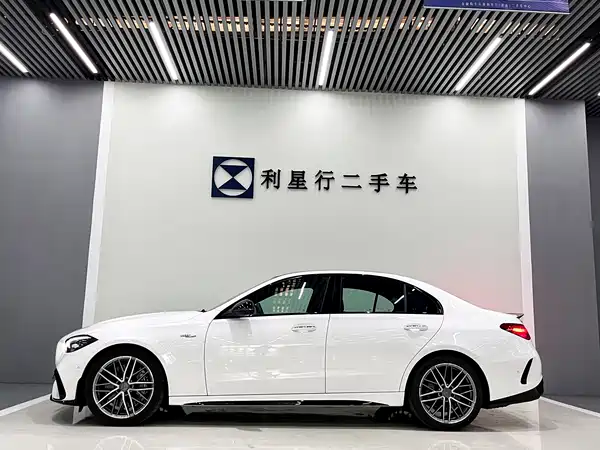 Mercedes-Benz C-Class AMG 2025
