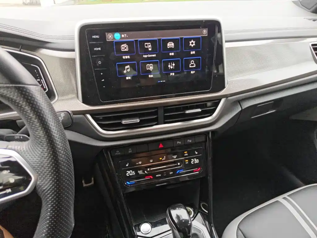 Volkswagen T-Roc 2023 — фото 20