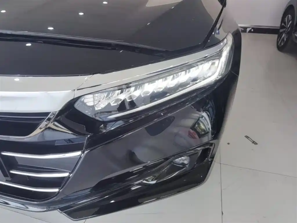 Honda Accord 2023 — фото 24