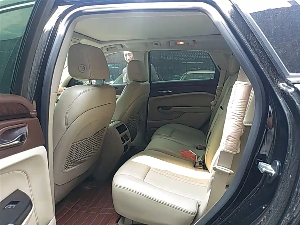 Cadillac SRX 2014 — фото 17