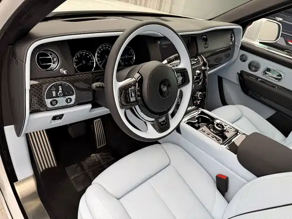 Rolls-Royce Cullinan 2020