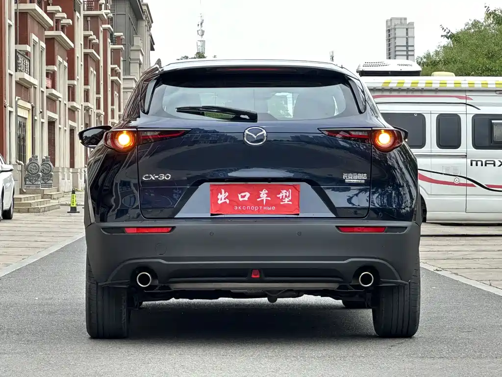 Mazda CX-30 2021 — фото 10