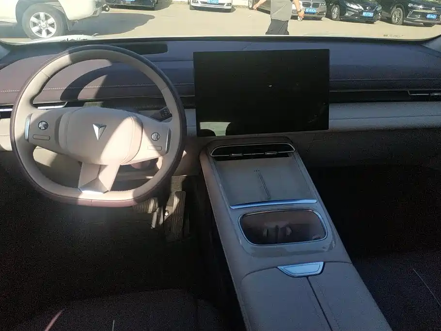 Deepal S07 2025 — фото 12