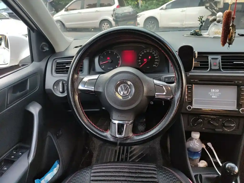 Volkswagen Santana 2016