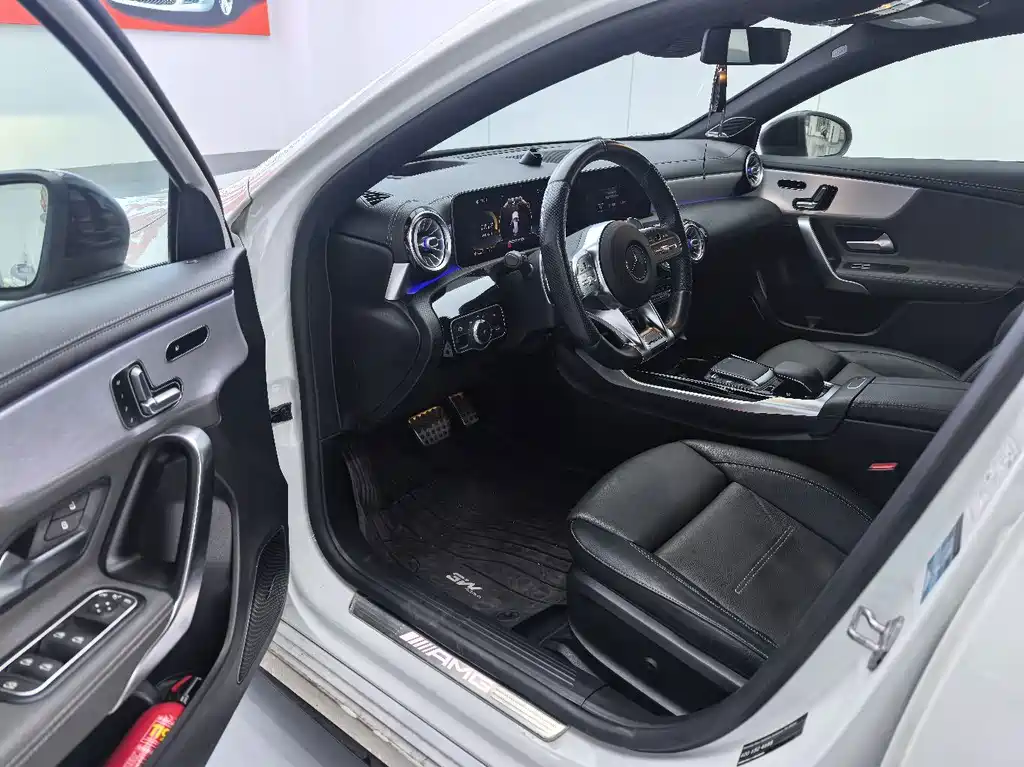 Mercedes-Benz A-Class AMG 2020 — фото 4