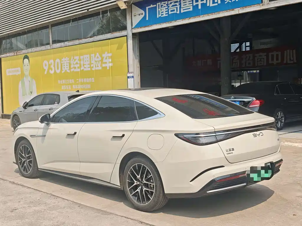 BYD Seal 07 DM-i 2024 — фото 6