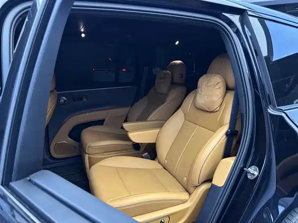 Li Auto i8 2026