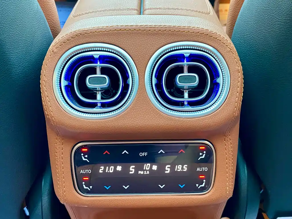 Mercedes-Benz GLC 2025 — фото 16