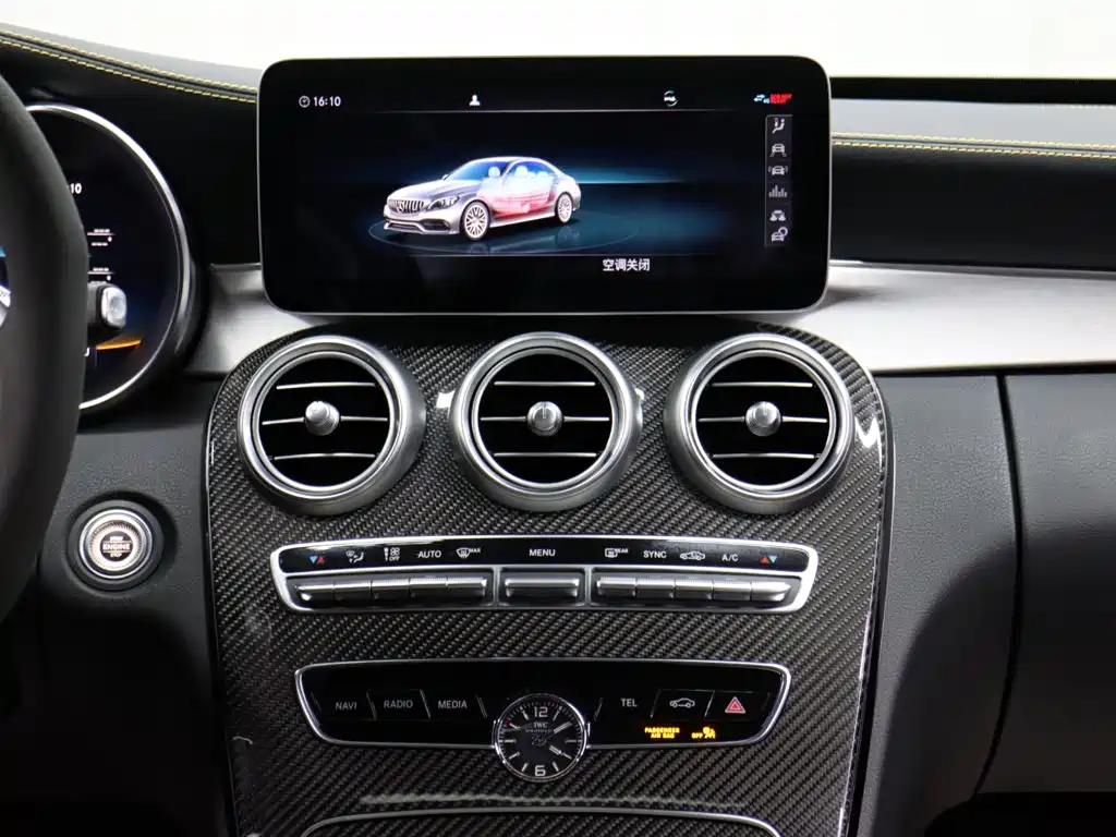 Mercedes-Benz C-Class AMG 2022 — фото 17