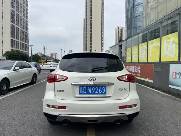 Infiniti QX50 2015