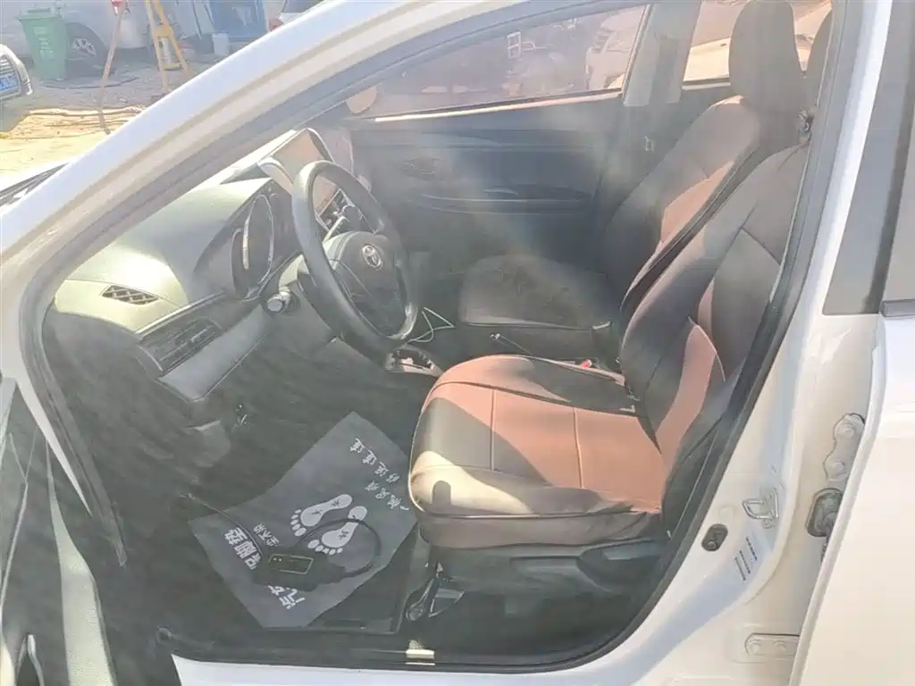 Toyota Vios 2017 — фото 15