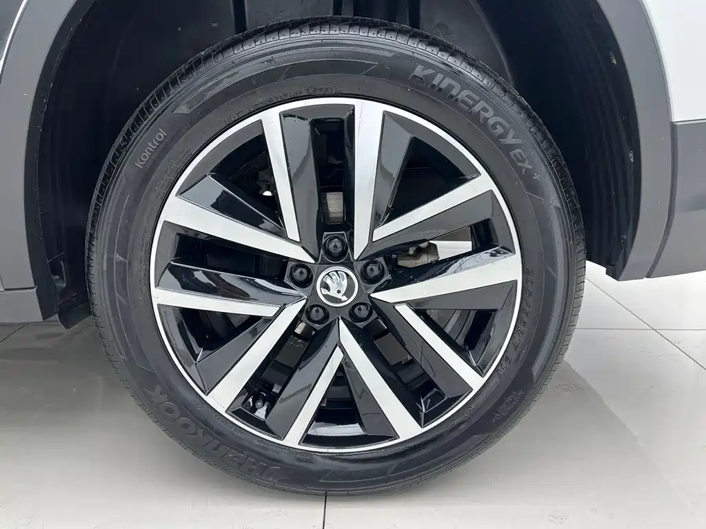 Skoda Kamiq 2023 — фото 16