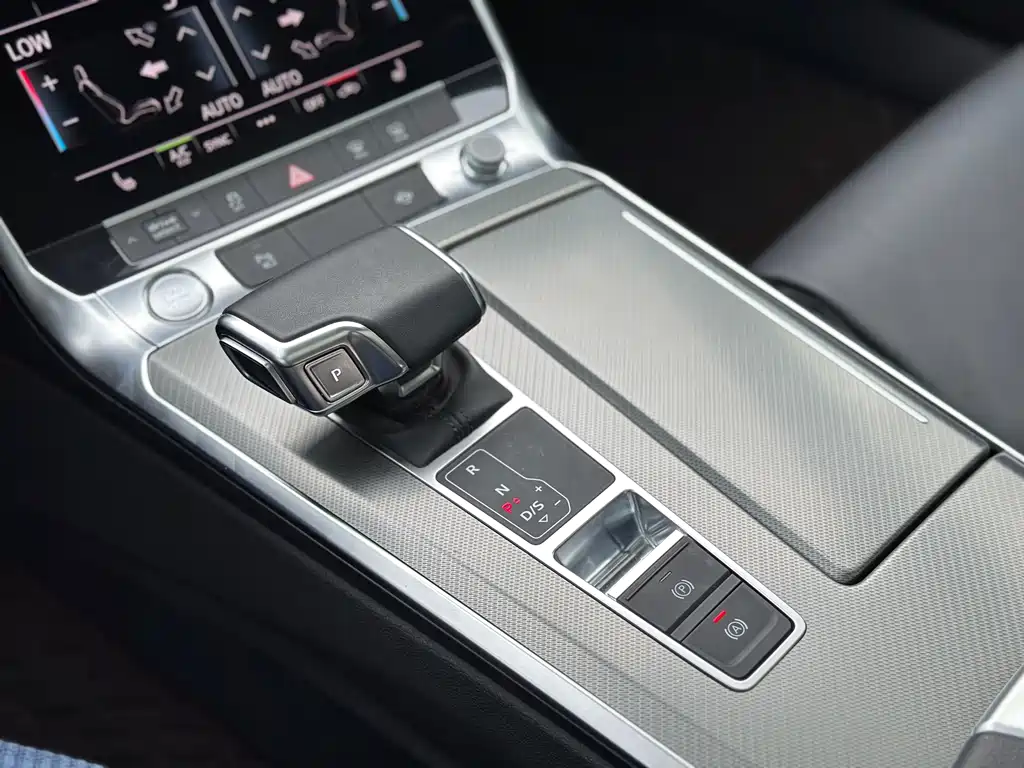 Audi A6L 2020 — фото 23